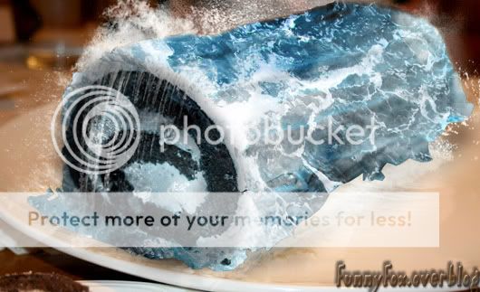 Bûche de Noël en ..eau ! http://i888.photobucket.com/albums/ac82/funnyfoximages2/Buche-de-Noel-en-eau.jpg