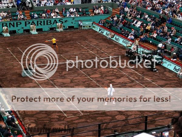 Court central de Roland-Garros avec sol pavé Court central de Roland-Garros avec sol pavé/Roland-Garros-Paves.jpg
