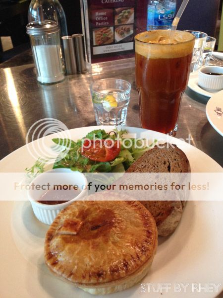 More cafe DIFC- Chiken pie, pumpkin soup and salad
