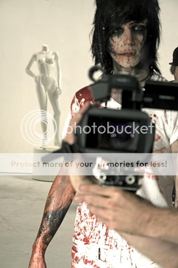 l_fca82182dd6649908d0d2e4237bf9678.jpg andy sixx image by sikagore