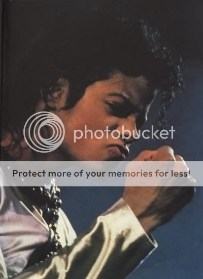 Michael-michael-jackson-11286452-40.jpg